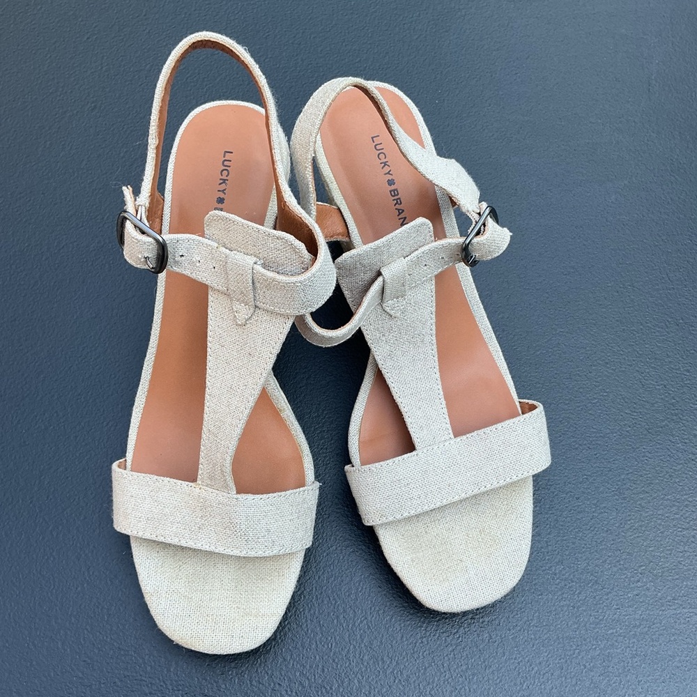 Lucky Brand Women's Tan Sandals